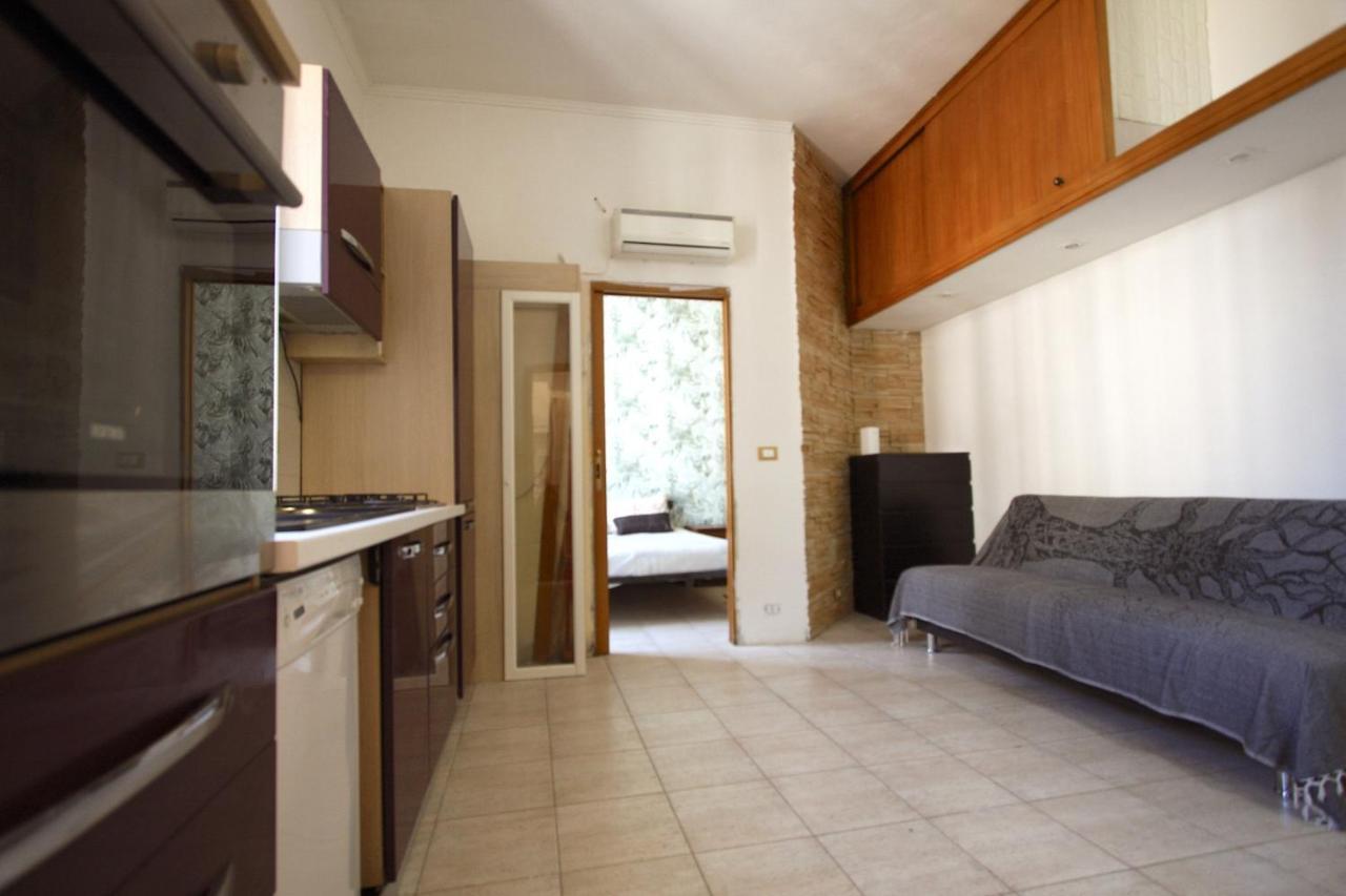 San Giovanni Holiday House Lägenhet Rom Exteriör bild